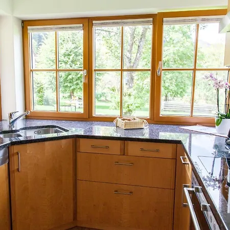 Berghof Reiter Konukevi 3*